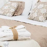 Vesuvian Stone فندق مبيت وإفطار 3*