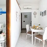فندق مبيت وإفطار Vesuvian Stone بومبيي