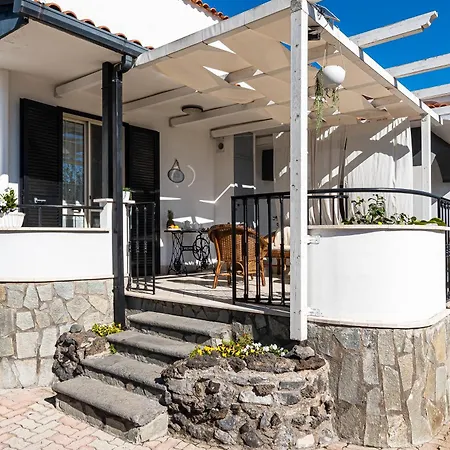Vesuvian Stone Bed & Breakfast Pompei