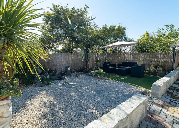 住宿加早餐酒店 Vesuvian Stone