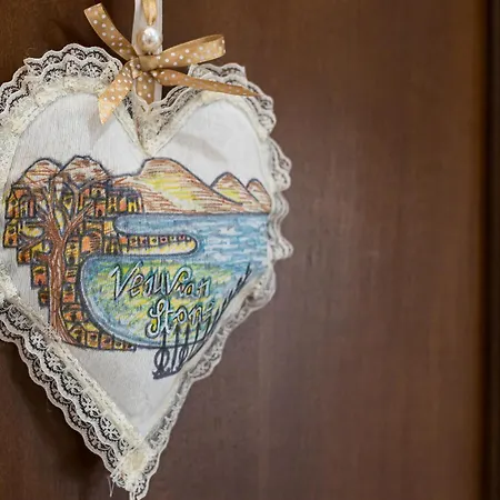 Vesuvian Stone 4* פומפיי