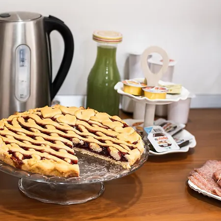 Vesuvian Stone לינה וארוחת בוקר 4*