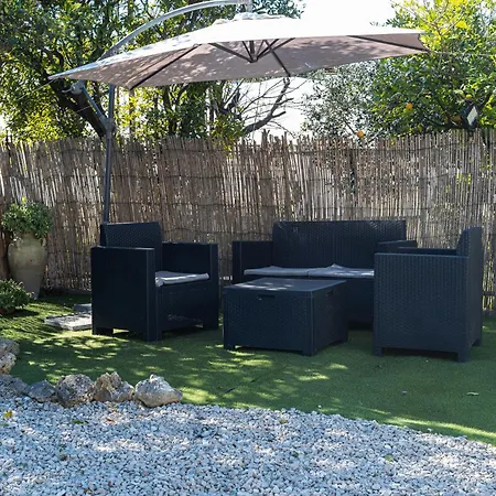 Couette-café Vesuvian Stone 4*