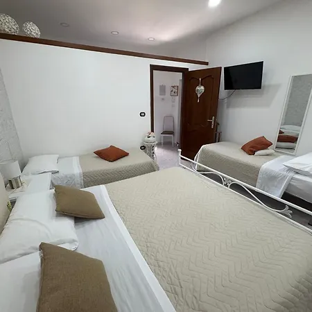 Bed & Breakfast Vesuvian Stone
