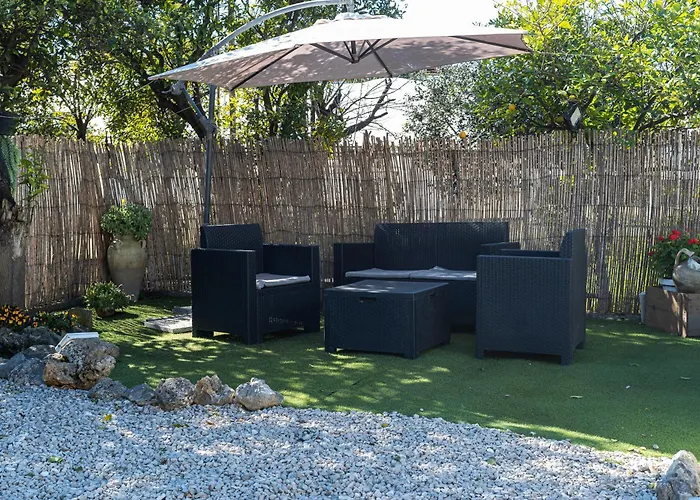 Couette-café Vesuvian Stone 4*