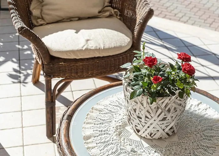 Vesuvian Stone Couette-café 4*